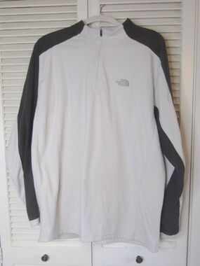 The North Face TKA 100 Glacier Quarter-Zip Fleece Pullover  - Size XL